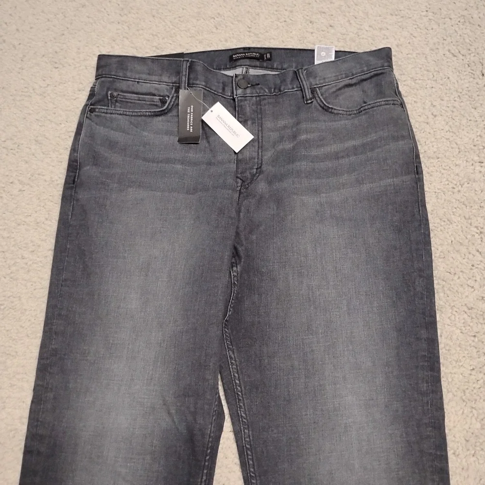 Banana Republic Jeans Mens 36x32 Black Denim Athletic Tapered Rapid Movement